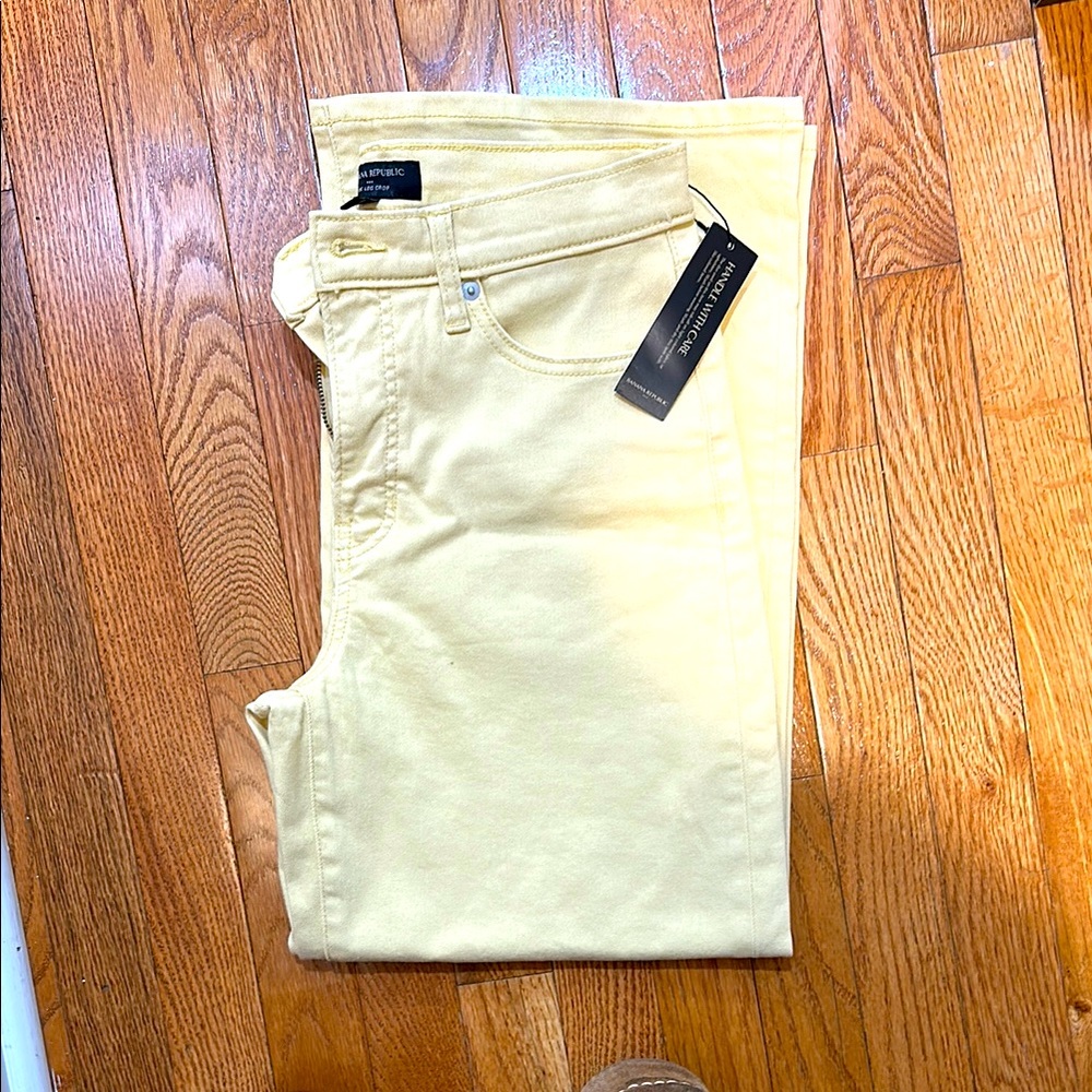 Women’s banana republic yellow crop jeans